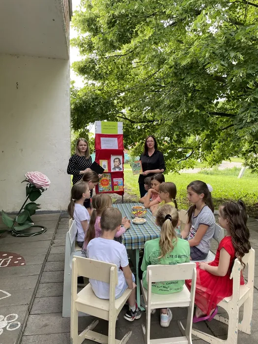 B3A05E9E-4880-4170-AFD4-7A8204C50DB6